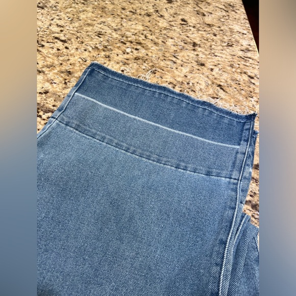 JUICY COUTURE DENIM WIDE LEG OVERALL WITH RELEASE HEM in Medium Wash XLarge - Picture 10 of 11